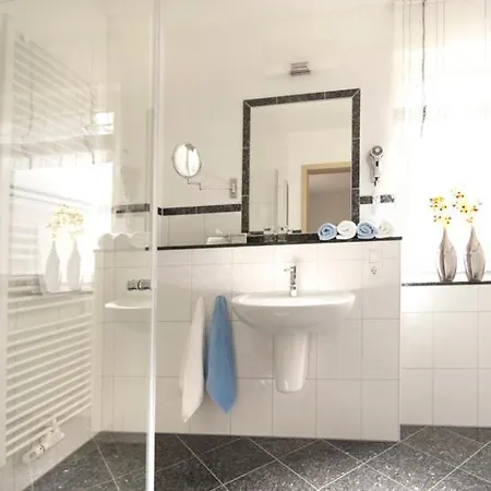 Hotel & Edelweiss Willingen (Upland)