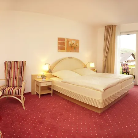 & Ferienappartements Edelweiss Hotell