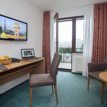فندق & Edelweiss 4*