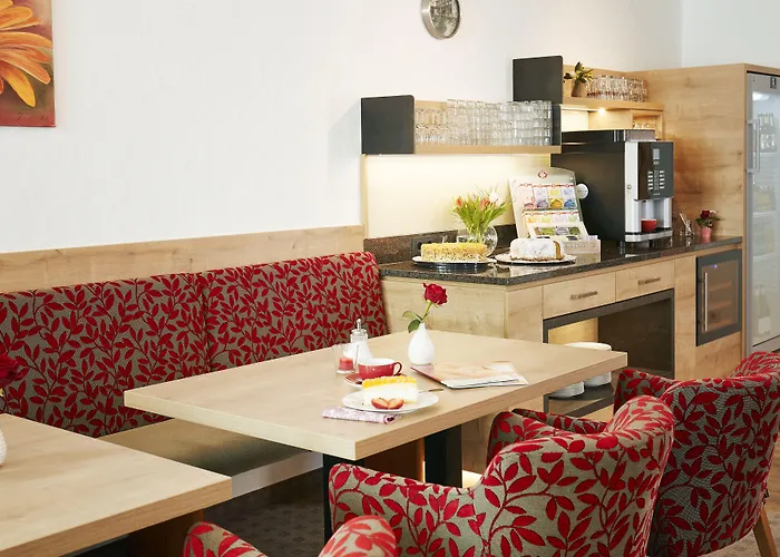 & Ferienappartements Edelweiss Hotell