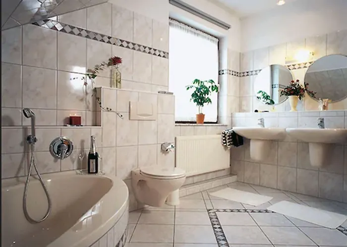 & Ferienappartements Edelweiss 4*